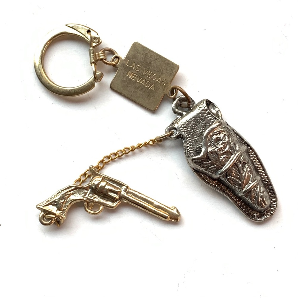 Western Revolver🎄Vintage Las Vegas Keychain